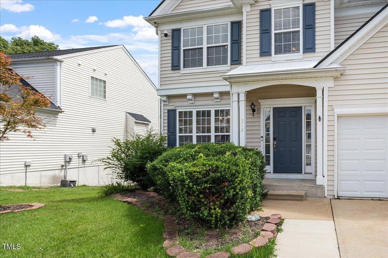 312 Grassy Point Rd, Apex, NC 27502
