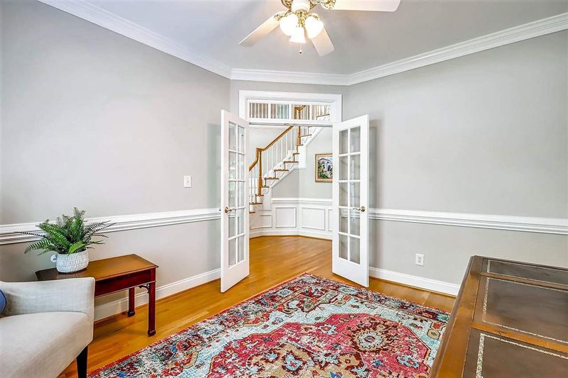 312 Hassellwood Dr, Cary, NC 27518