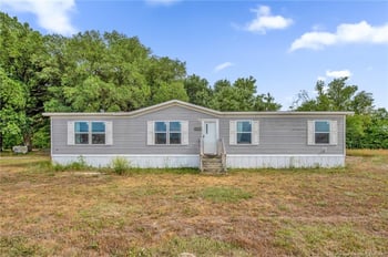 312 Haven Rd, Maxton, NC 28364