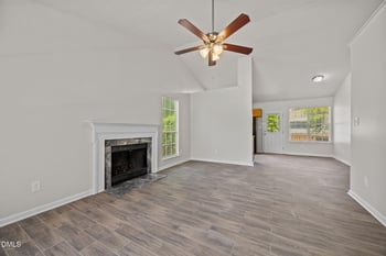 312 Holly Pines Ct, Holly Springs, NC 27540