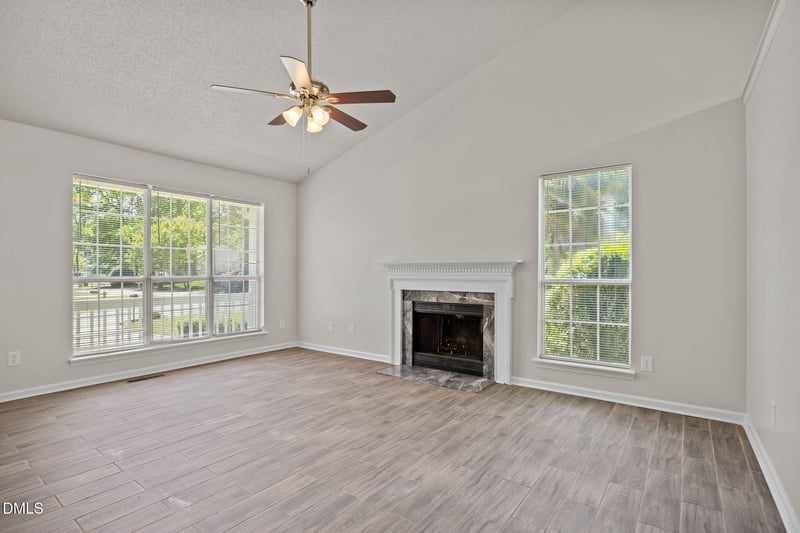 312 Holly Pines Ct, Holly Springs, NC 27540