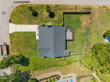 312 Holly Pines Ct, Holly Springs, NC 27540