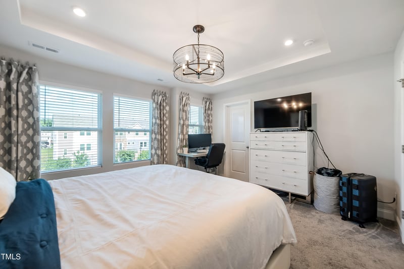 312 King Closure Dr, Cary, NC 27519