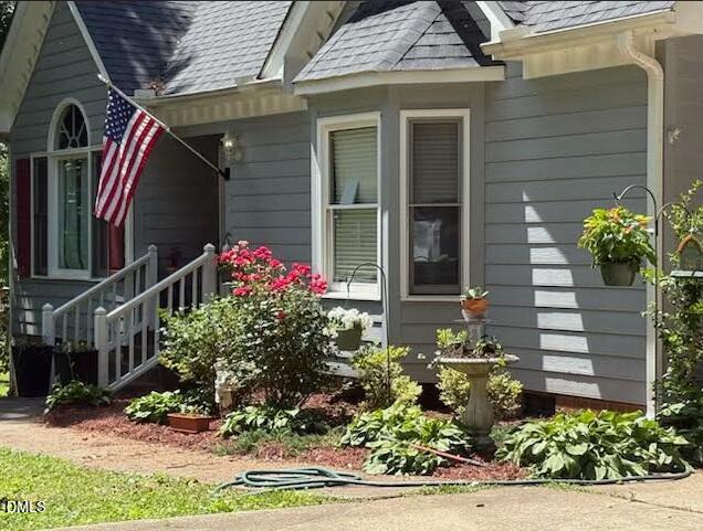 312 Long Needle Dr, Clayton, NC 27520