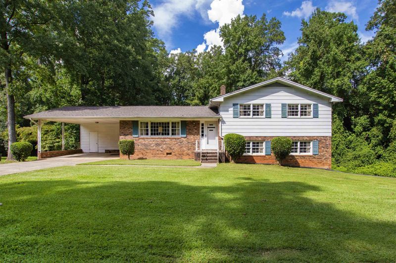 312 Lord Berkley Dr, Raleigh, NC 27610