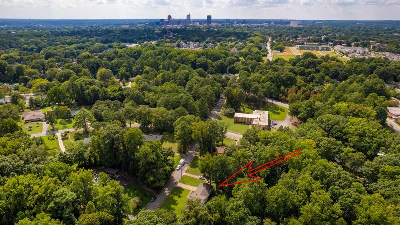 312 Lord Berkley Dr, Raleigh, NC 27610