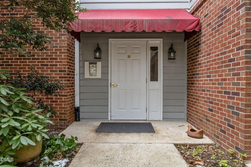 312 Lord Byron Ct, Cary, NC 27513