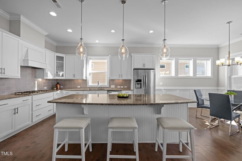 312 Lucky Ribbon Ln, Holly Springs, NC 27540