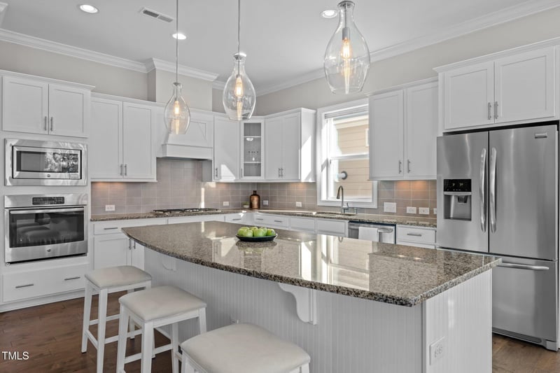 312 Lucky Ribbon Ln, Holly Springs, NC 27540