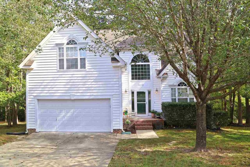 312 Maymount Dr, Durham, NC 27703