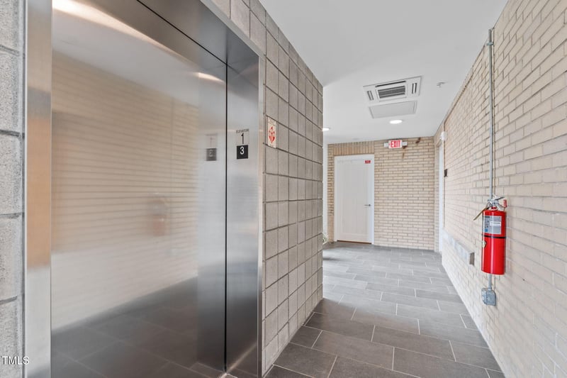 312 N Buchanan Blvd #302, Durham, NC 27701
