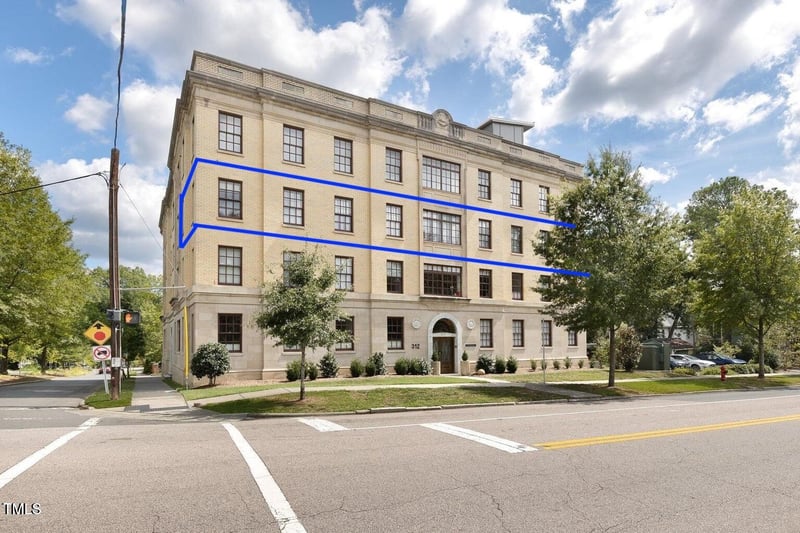 312 N Buchanan Blvd #302, Durham, NC 27701