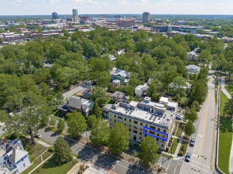 312 N Buchanan Blvd #302, Durham, NC 27701