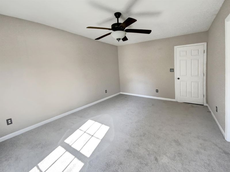 312 Noonday Ct, Holly Springs, NC 27540