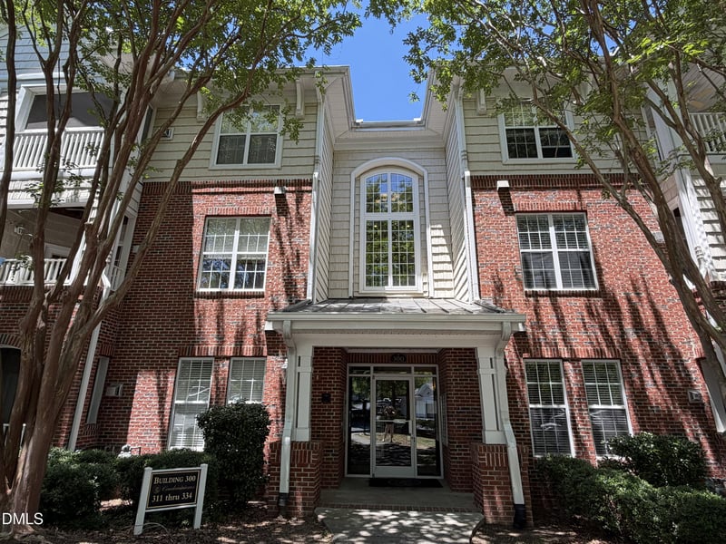 312 Providence Glen Dr, Chapel Hill, NC 27514