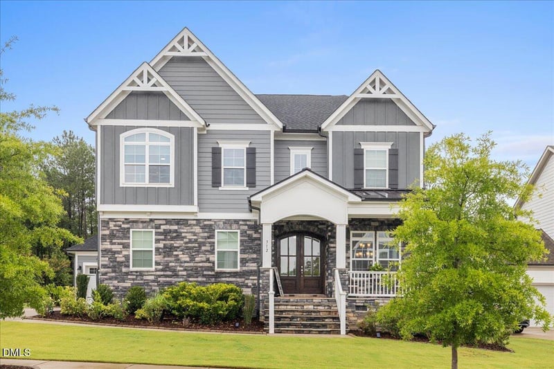 312 Silent Bend Dr, Holly Springs, NC 27540