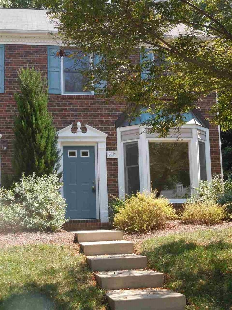 312 Silverberry Ct, Cary, NC 27513