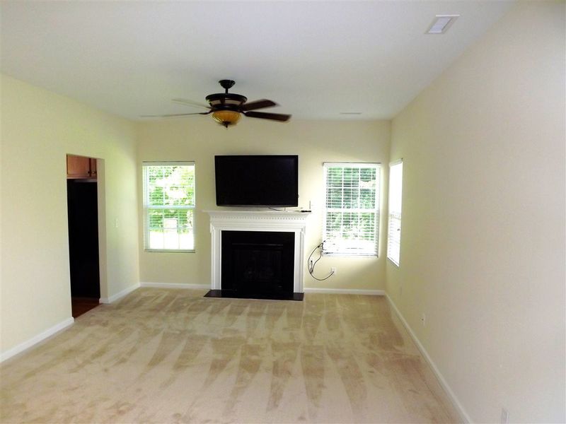 312 Weeping Willow Dr, Durham, NC 27704