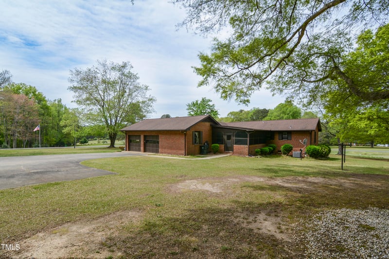 3121 Blue Hill Ln, Durham, NC 27703