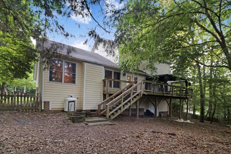 3121 Daingerfield Dr, Raleigh, NC 27616