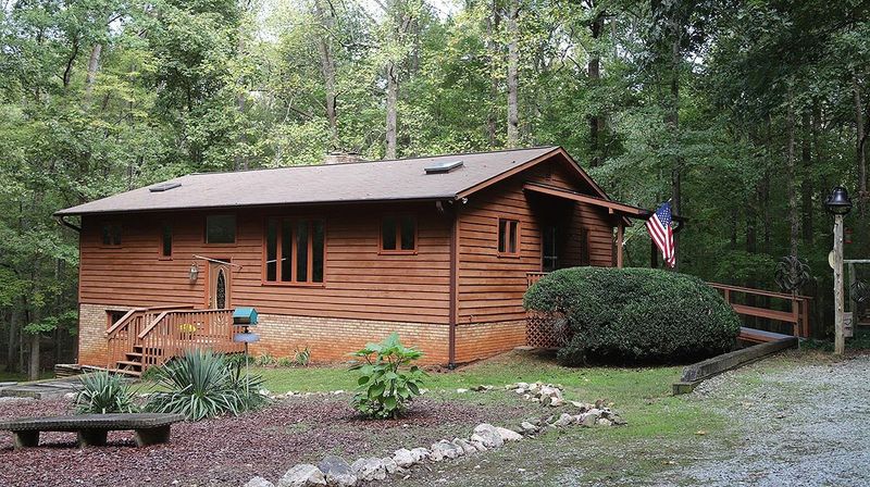 3122 N Rigsbee Rd, Chapel Hill, NC 27514