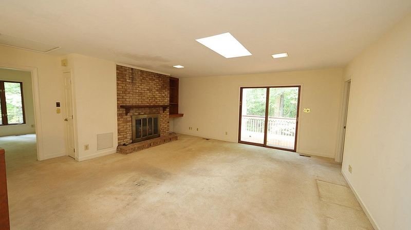 3122 N Rigsbee Rd, Chapel Hill, NC 27514