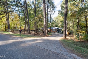 3122 Tanager St, Raleigh, NC 27606