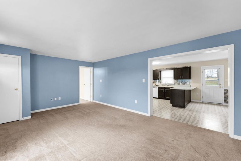 3123 Bramblegate Dr, Mebane, NC 27302