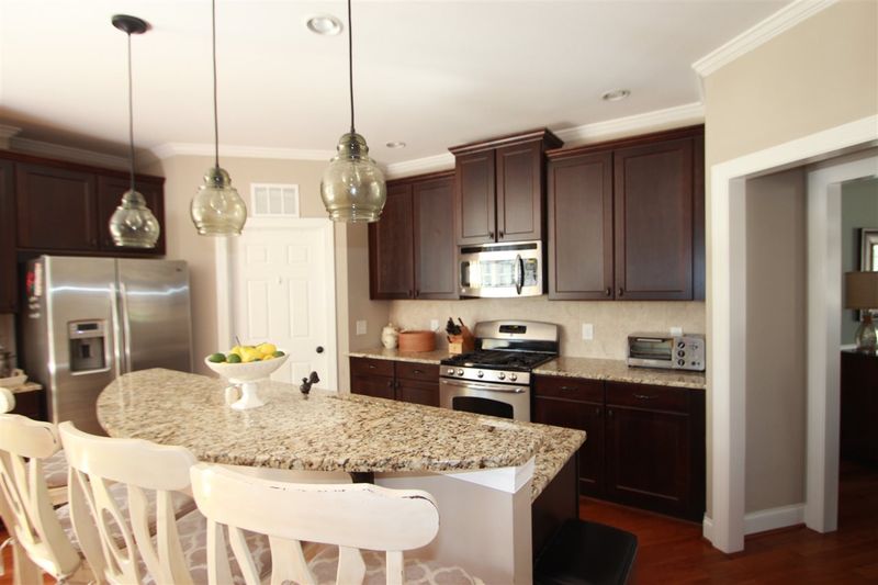3124 Canopy Woods Dr, Apex, NC 27539