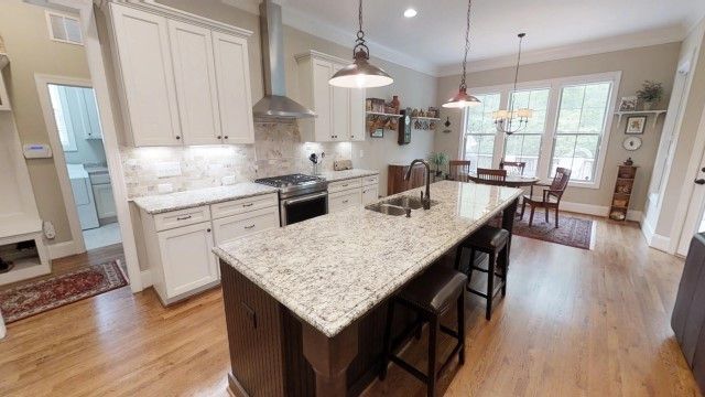 3124 Constance Cir, Raleigh, NC 27603