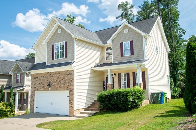 3124 Skycrest Dr, Raleigh, NC 27604