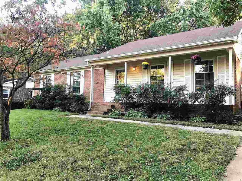 3125 Merrianne Dr, Raleigh, NC 27607