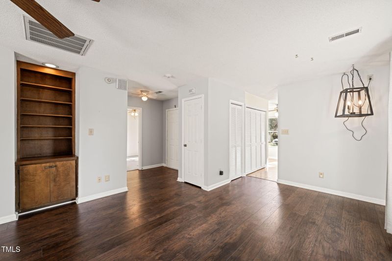 3125 Quinley Pl, Raleigh, NC 27604