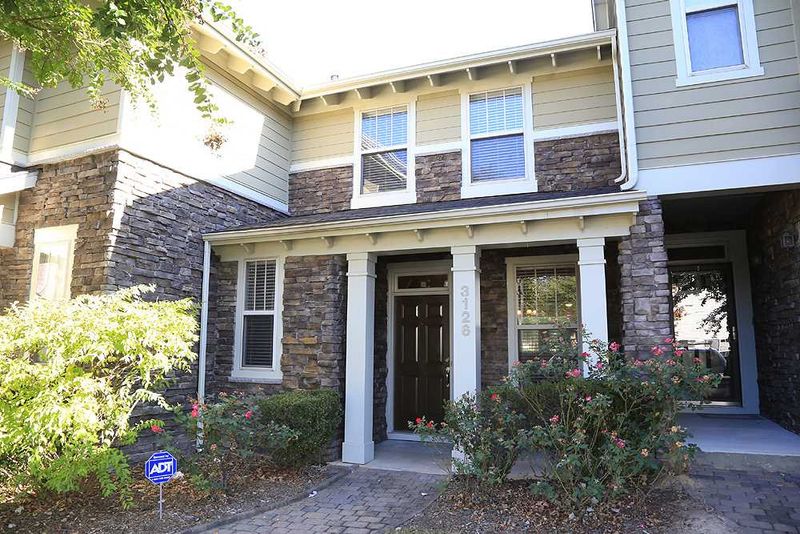 3126 Rapid Falls Rd, Cary, NC 27519