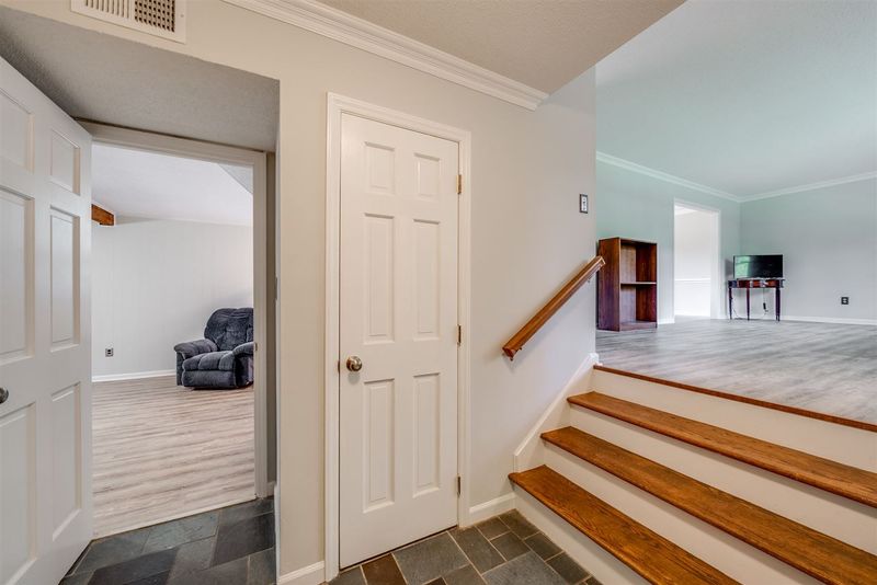 3128 Cartwright Dr, Raleigh, NC 27612