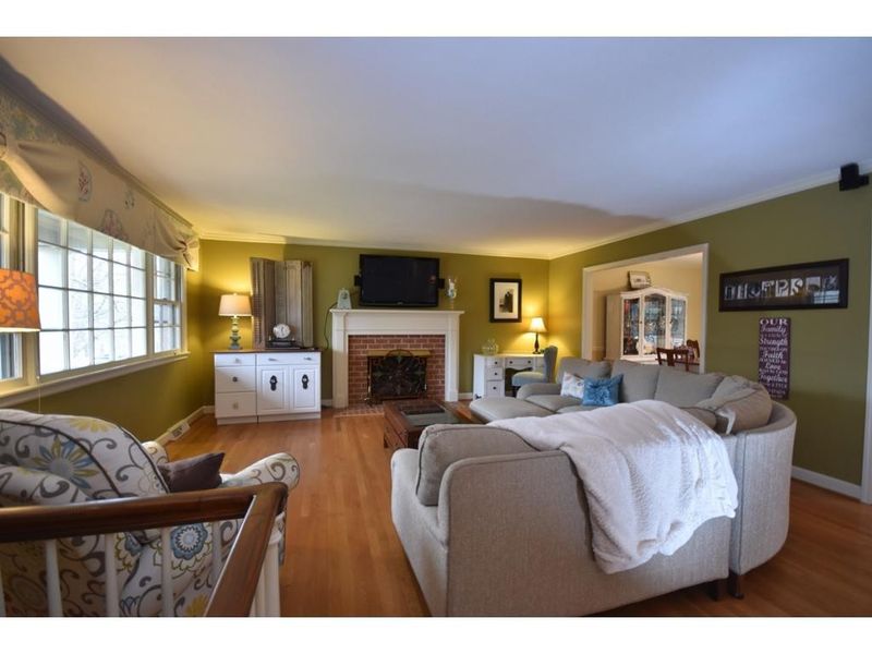 3128 Forestdale Dr, Burlington, NC 27215