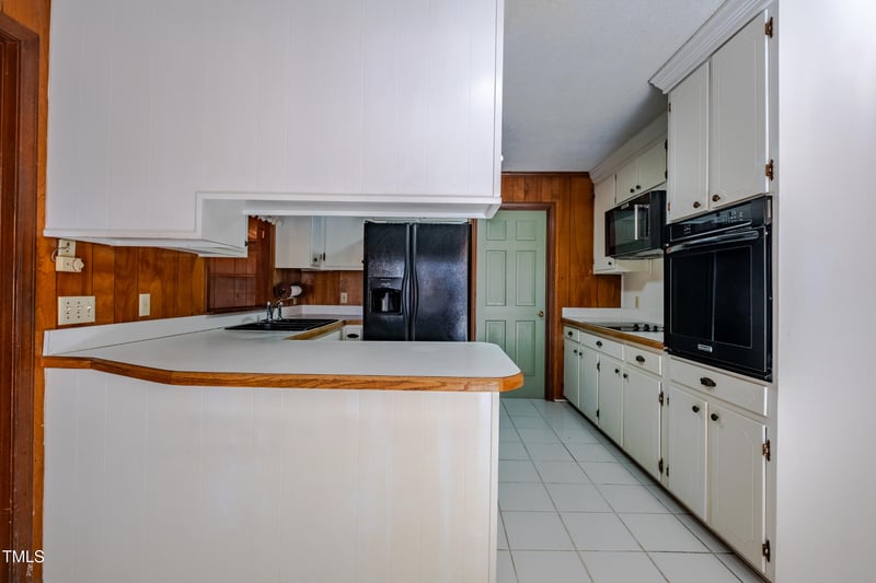 3129 Barwell Rd, Raleigh, NC 27610