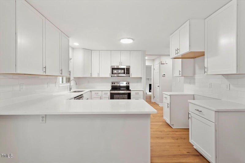 3129 Merrianne Dr, Raleigh, NC 27607