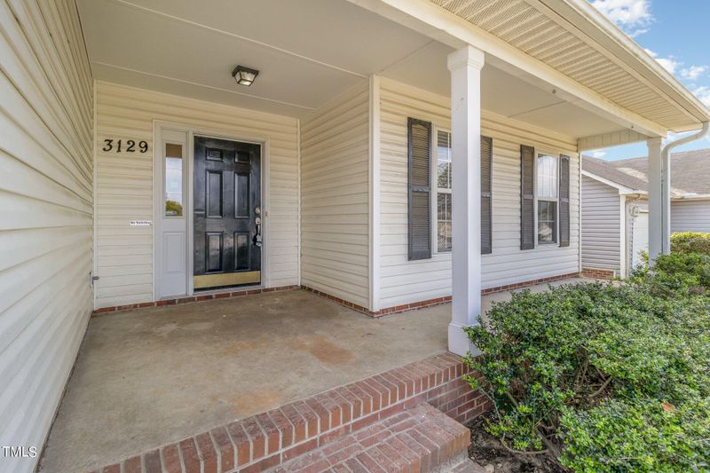 3129 Winesap Rd, Hope Mills, NC 28348