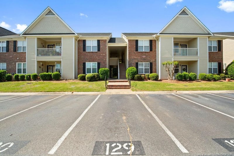 3129 Wisteria Ln, Fayetteville, NC 28314
