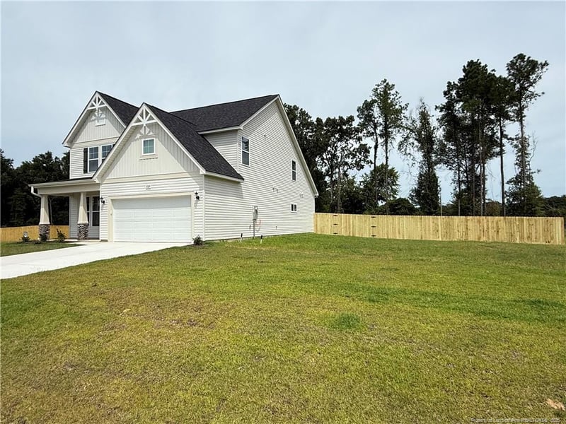3129 Wolfpack Ln, Fayetteville, NC 28312