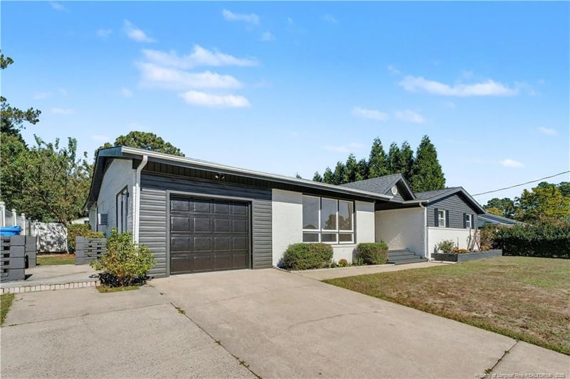 313 Andover Rd, Fayetteville, NC 28311