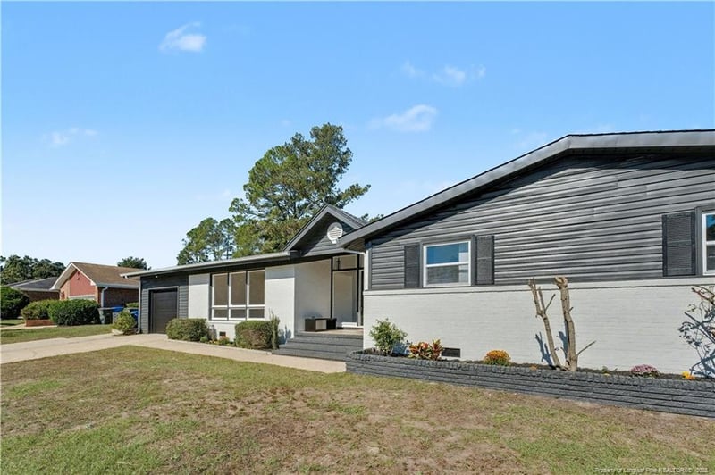 313 Andover Rd, Fayetteville, NC 28311