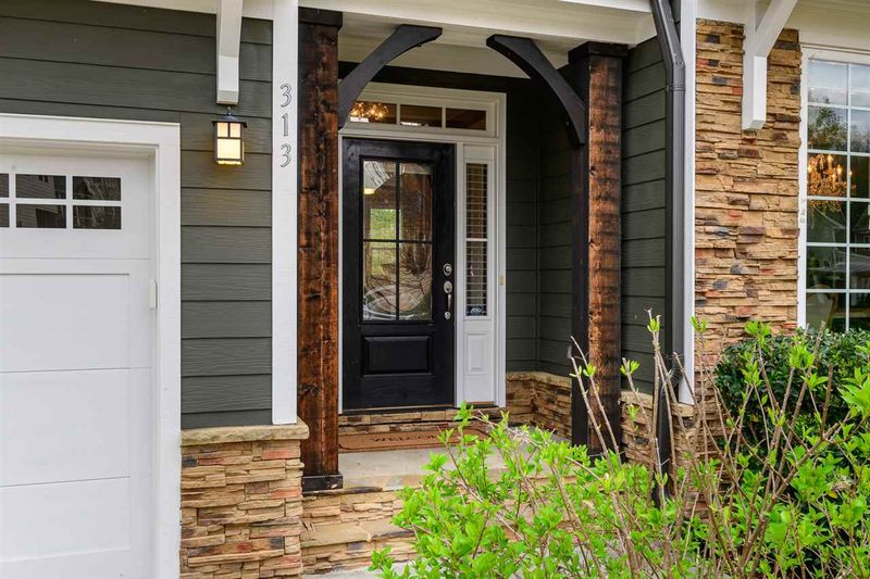 313 Ashdown Forest Ln, Cary, NC 27519