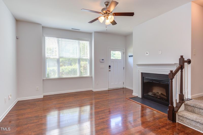 313 Carthage Ct, Durham, NC 27703