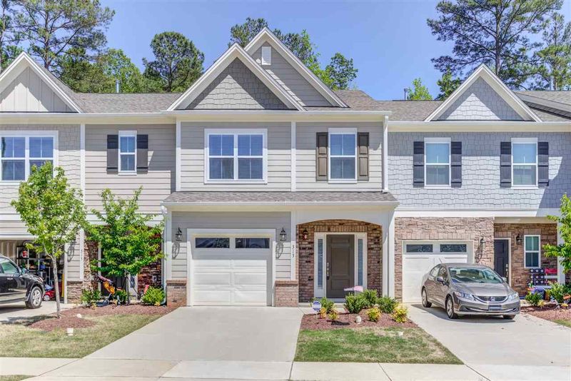 313 Castien Cove Pl, Apex, NC 27539