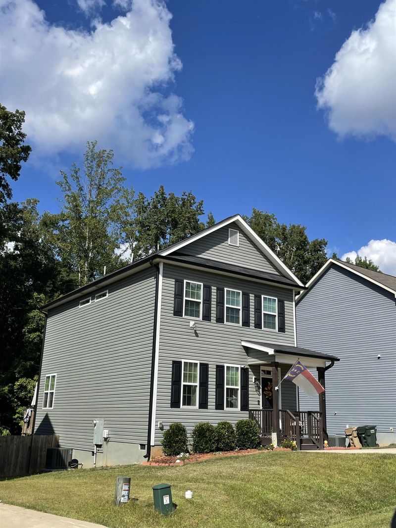 313 Chamberlain Dr, Clayton, NC 27527