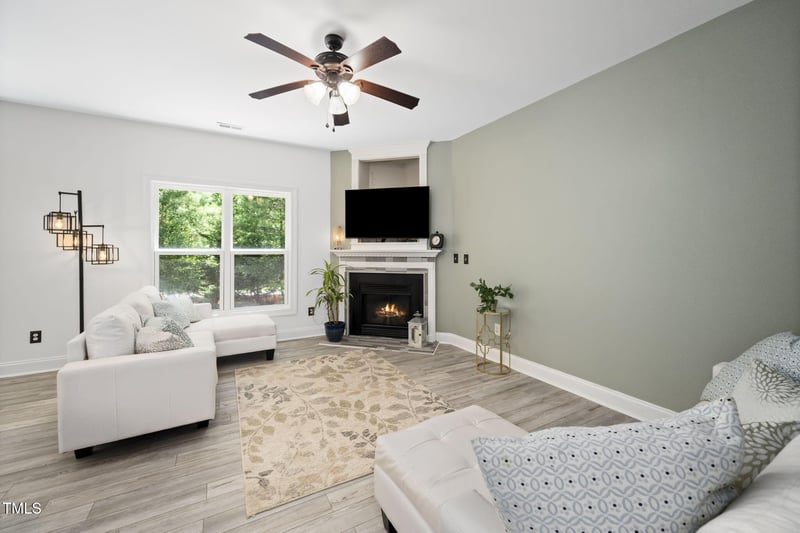 313 Chapel Valley Ln, Apex, NC 27502
