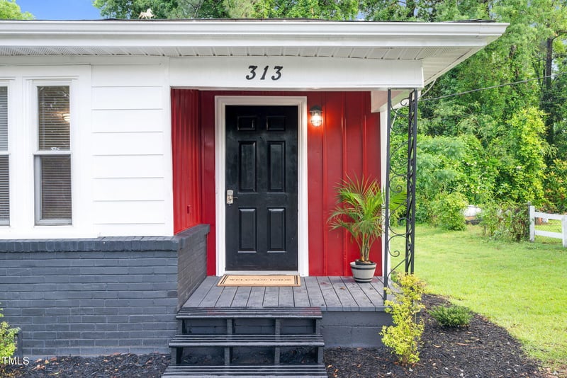 313 Church St, Angier, NC 27501