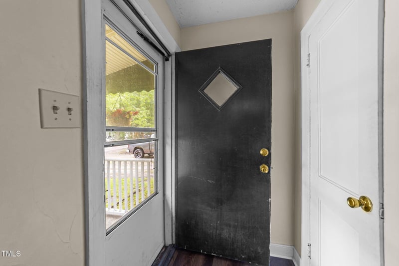313 Colleton Rd, Raleigh, NC 27610